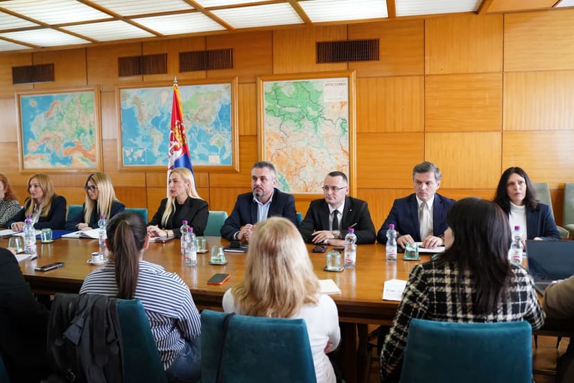 Šef Kabineta za pomirenje, regionalnu saradnju i društvenu stabilnost, ministra Zukorlića, Faris Rešović, na sastanku Radne grupe za izradu Strategije demografskog razvoja Srbije