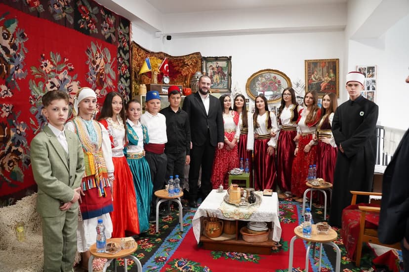 Zukorlić obišao multietničku školu u Ljubošu