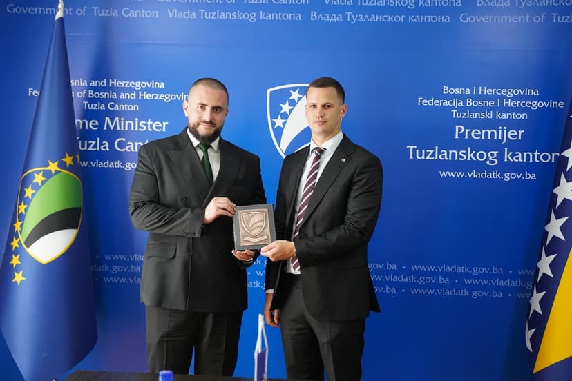 Ministar Zukorlić u poseti premijeru Tuzlanskog kantona Halilagiću