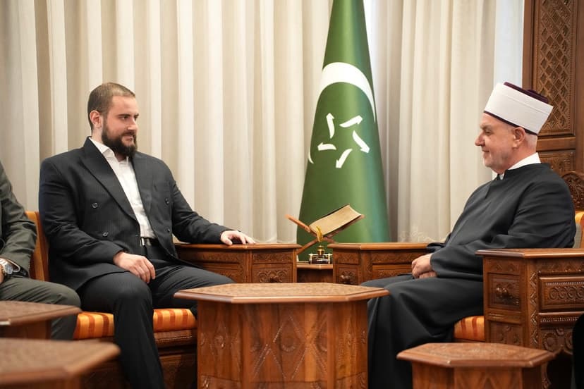 Reisul-ulema Kavazović održao oproštajni sastanak sa ministrom Zukorlićem u Novom Pazaru
