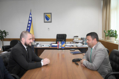 Министри Зукорлић и Хуртић разговарали о служењу војног рока грађана БиХ са двојним држављанством у Србији